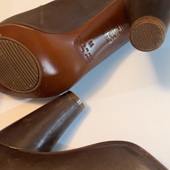 Chie Mihara Brown Leather Booties - Women’s Size 39 - Picture 8 of 8